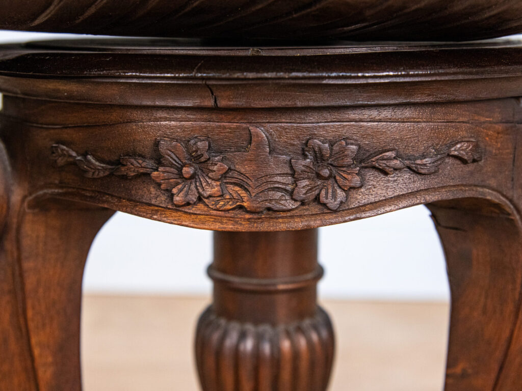 Антикварний стілець для фортепіано Henri Tonin