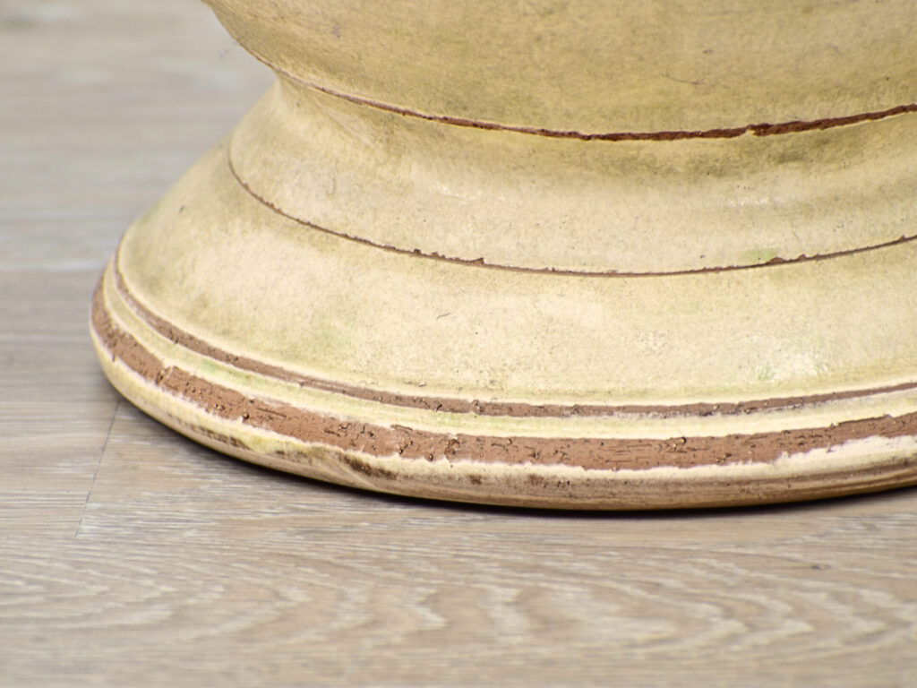 IMG_4748 Вінтажний вазон (горщик) Андузе, «De la Madeleine»