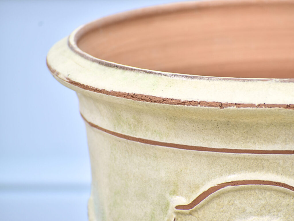 IMG_4751 Вінтажний вазон (горщик) Андузе, «De la Madeleine»