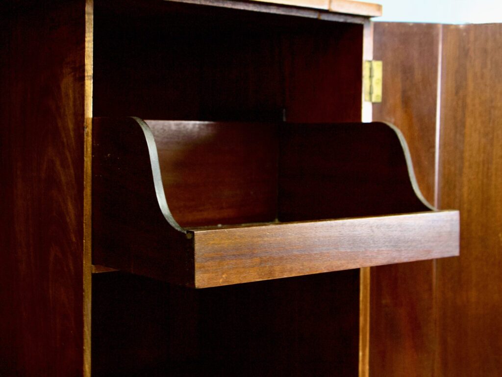 IMG_5505 Антикварна шафа