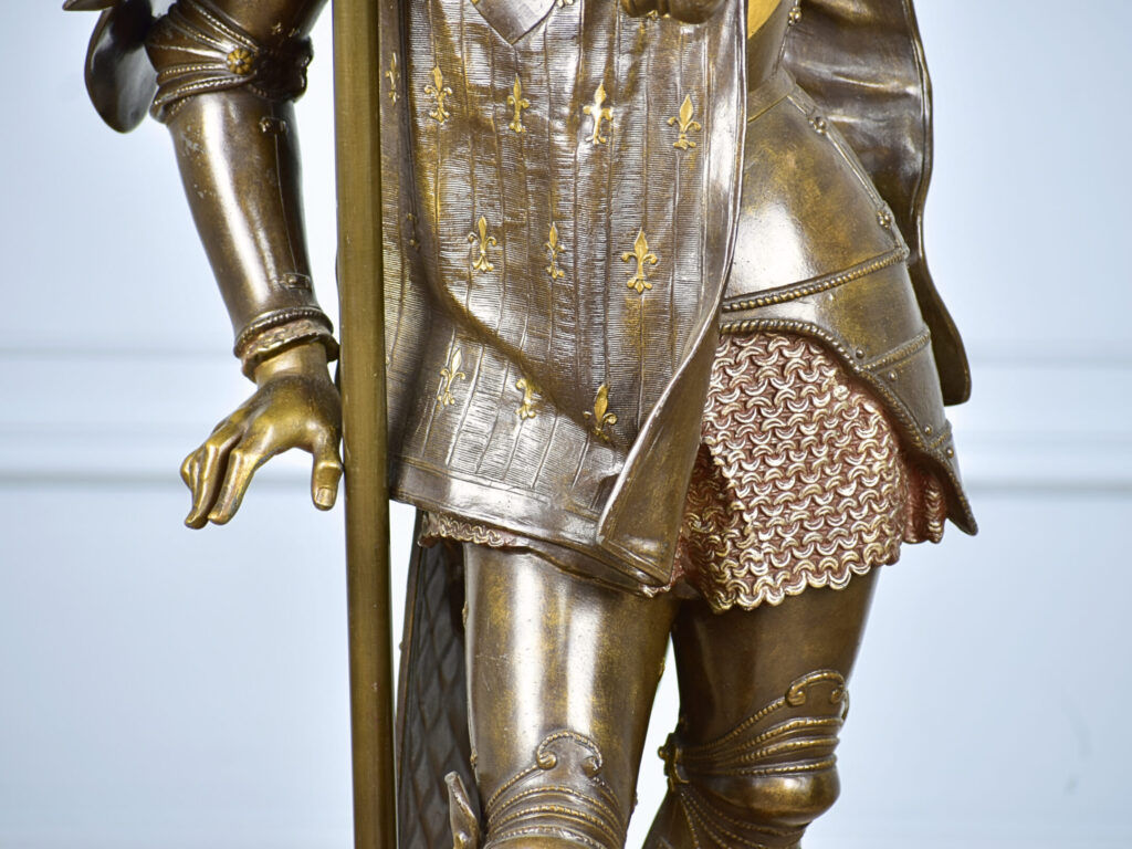 IMG_5825 Антикварна скульптура «Воїн з прапором», А.Е. Кар'є-Бельоз