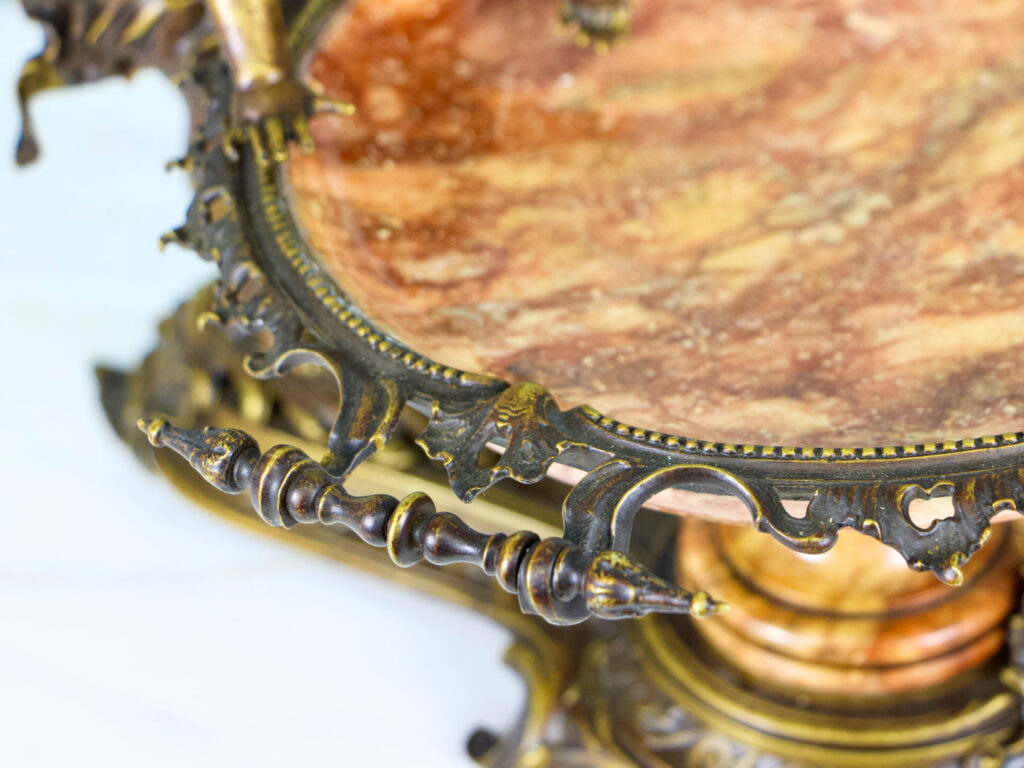 Центральна композиція, ваза в стилі Наполеона III