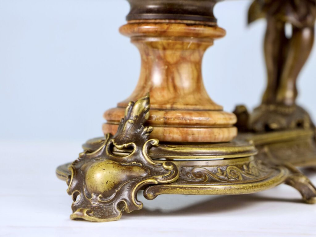 Центральна композиція, ваза в стилі Наполеона III