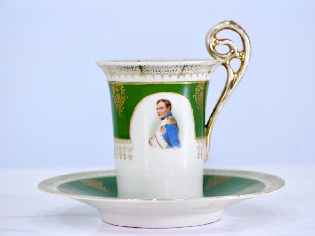 Антикварний кавовий набір «Наполеон і Жозефіна»
