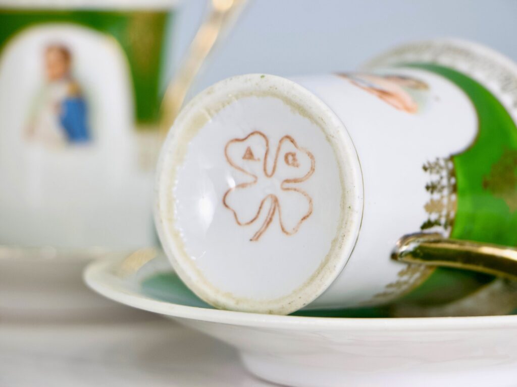 Антикварний кавовий набір «Наполеон і Жозефіна»