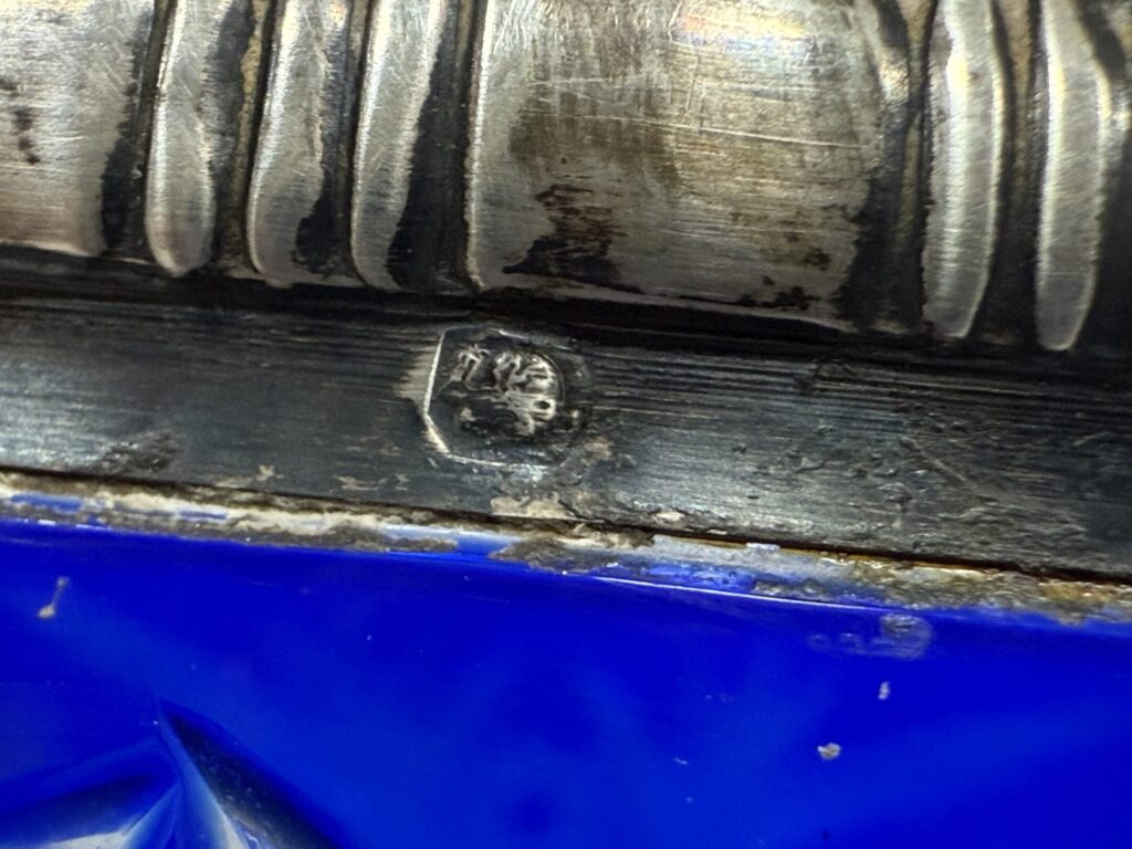 Антикварна кришталева чаша