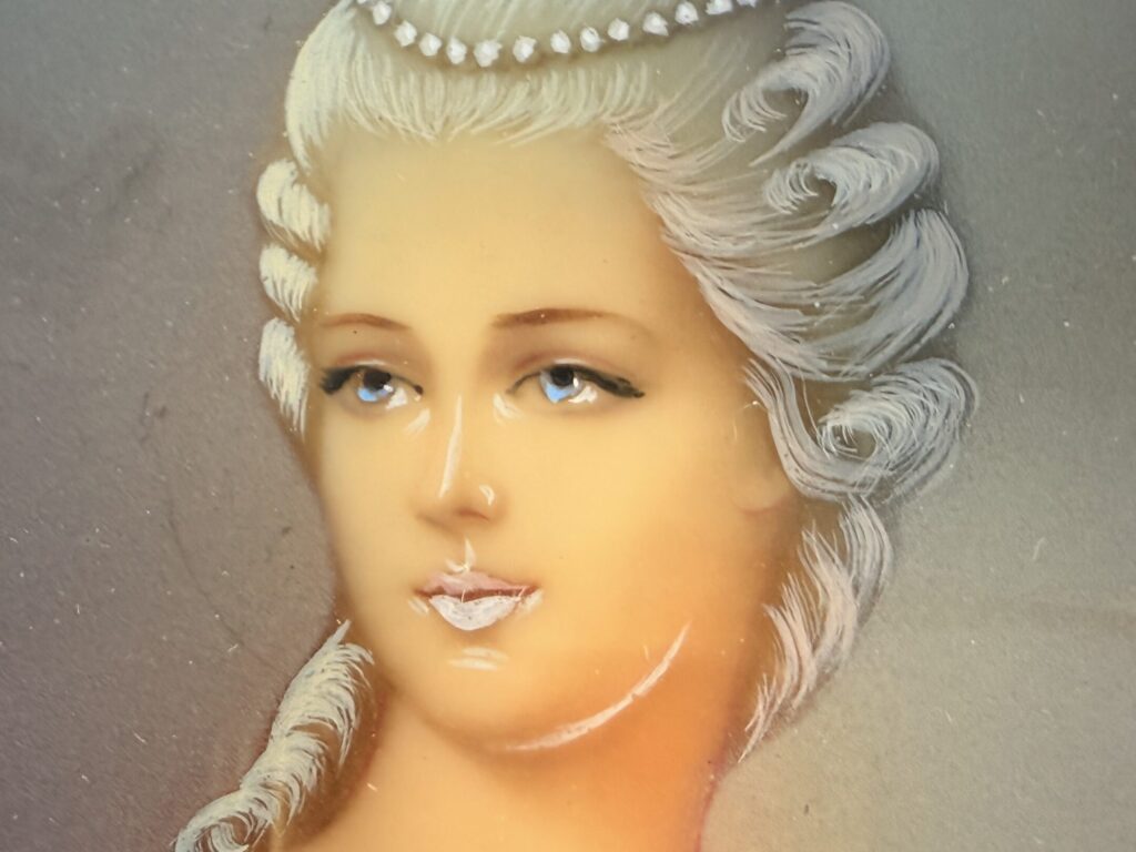 Антикварні мініатюрні портрети