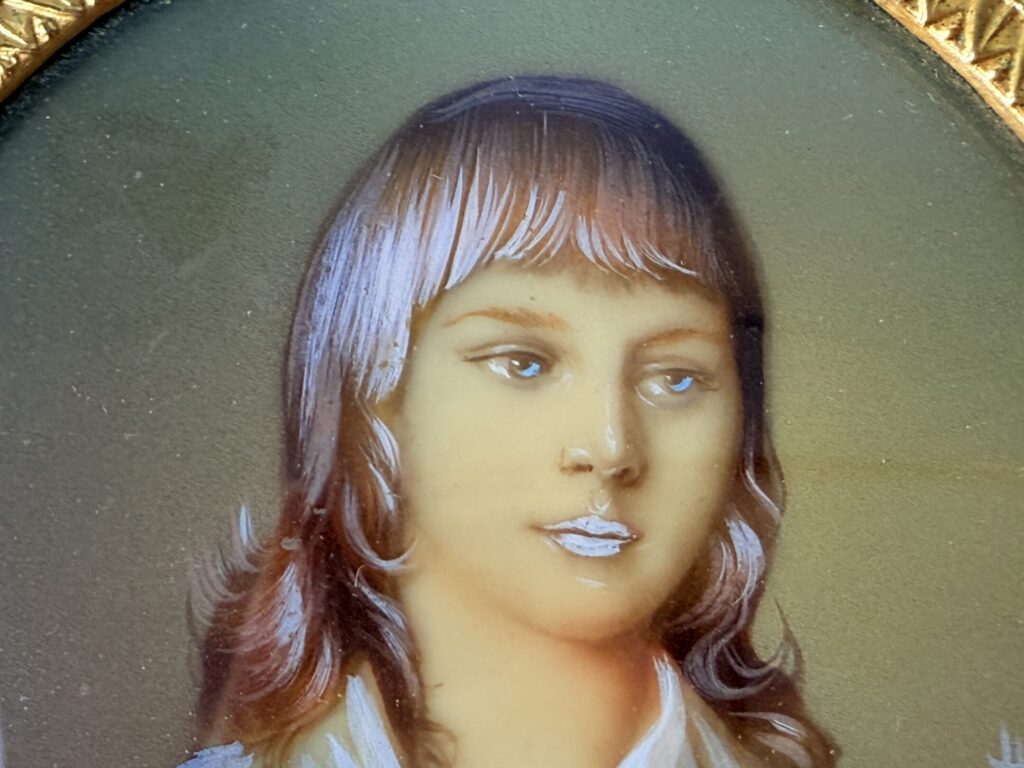 Антикварні мініатюрні портрети