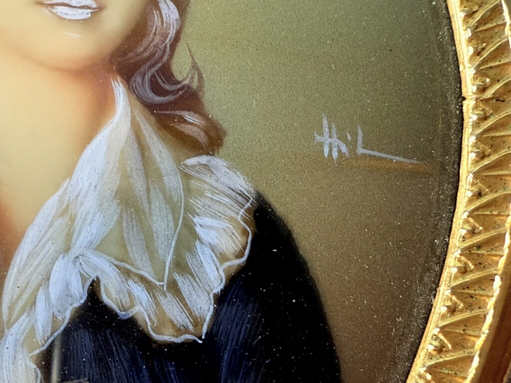 Антикварні мініатюрні портрети