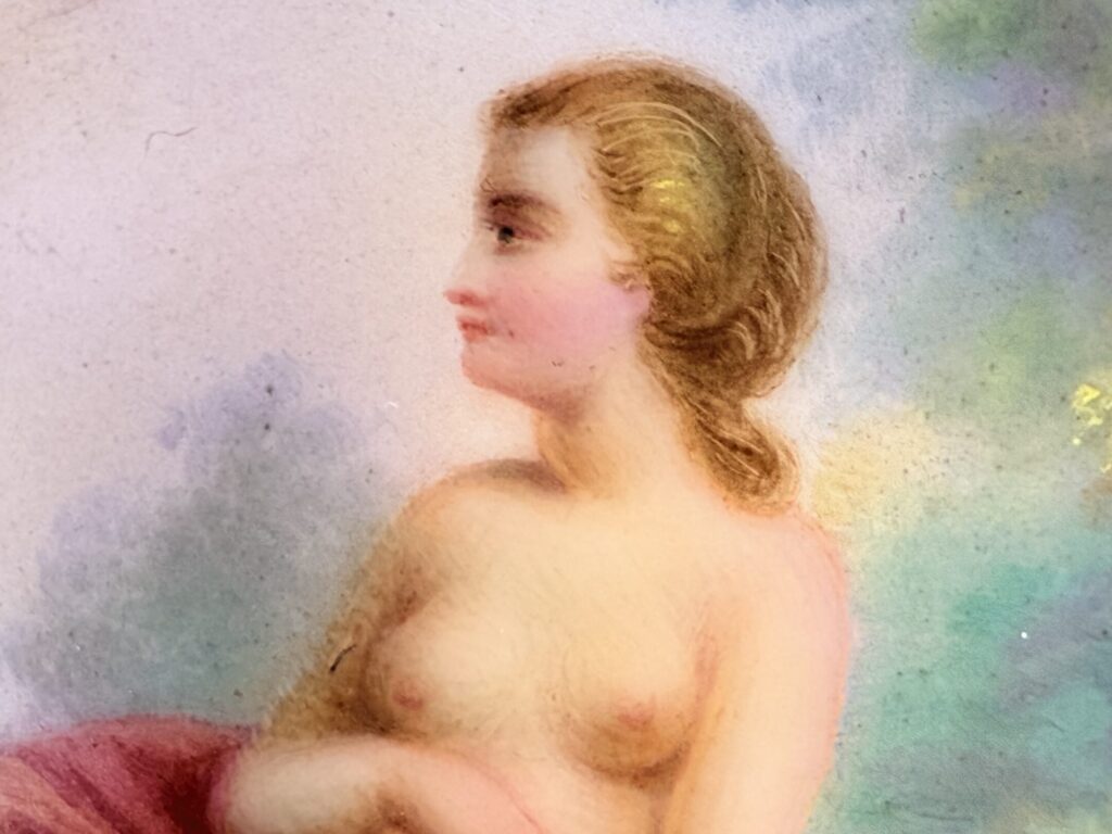 IMG_7118 Антикварна мініатюра з жіночою фігурою