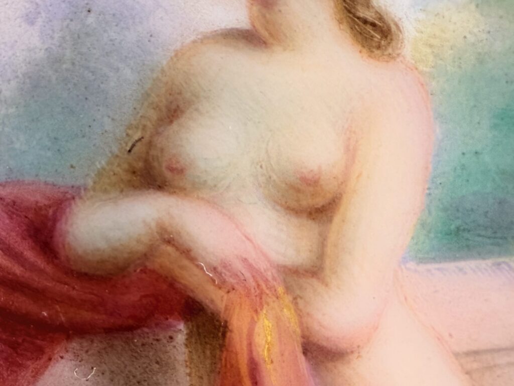 IMG_7119 Антикварна мініатюра з жіночою фігурою