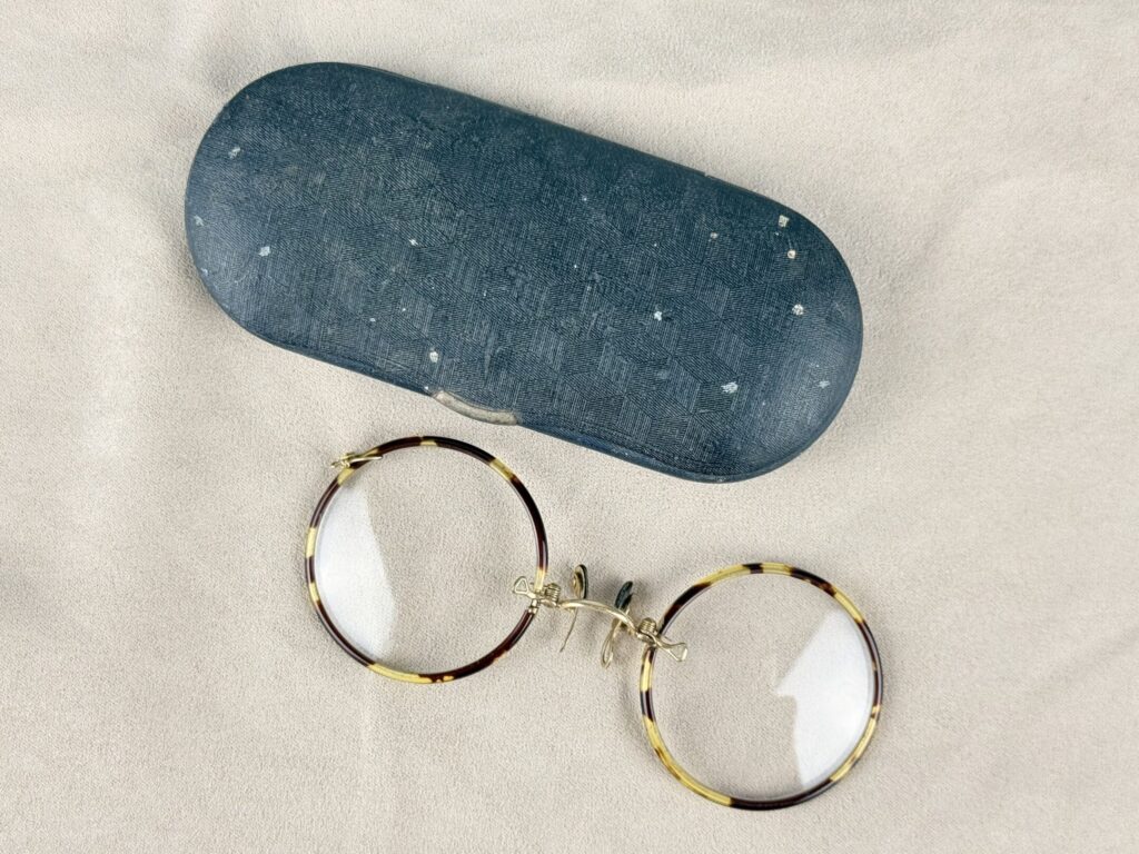 IMG_7133 Антикварне пенсне