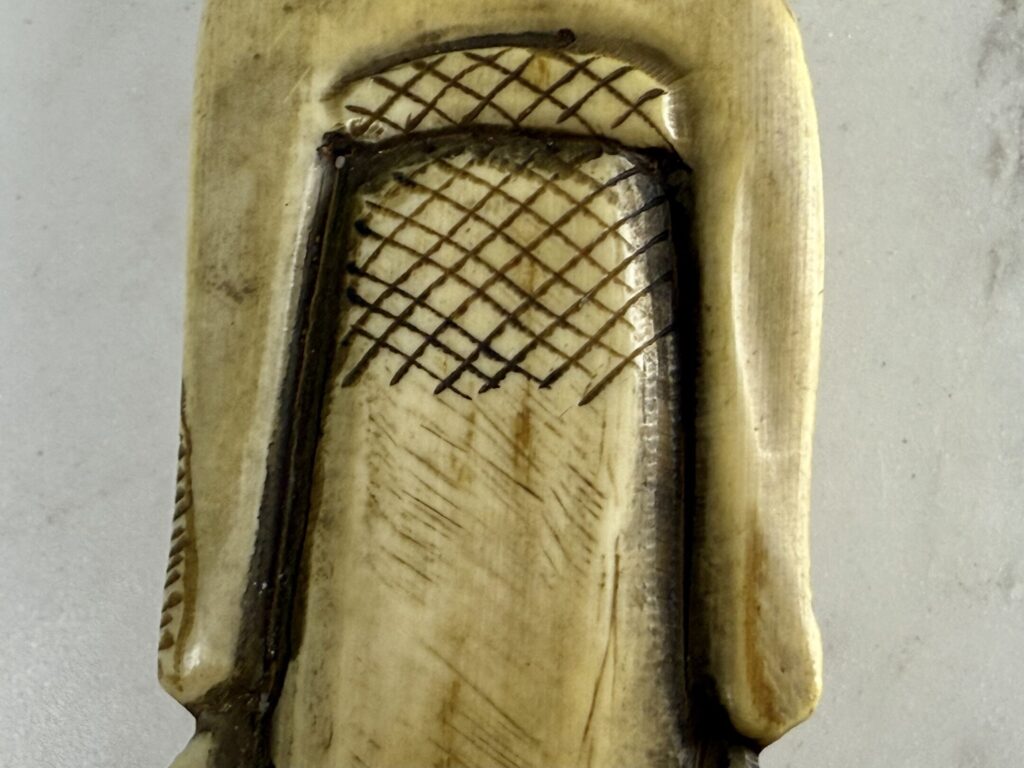 Антикварні нецке