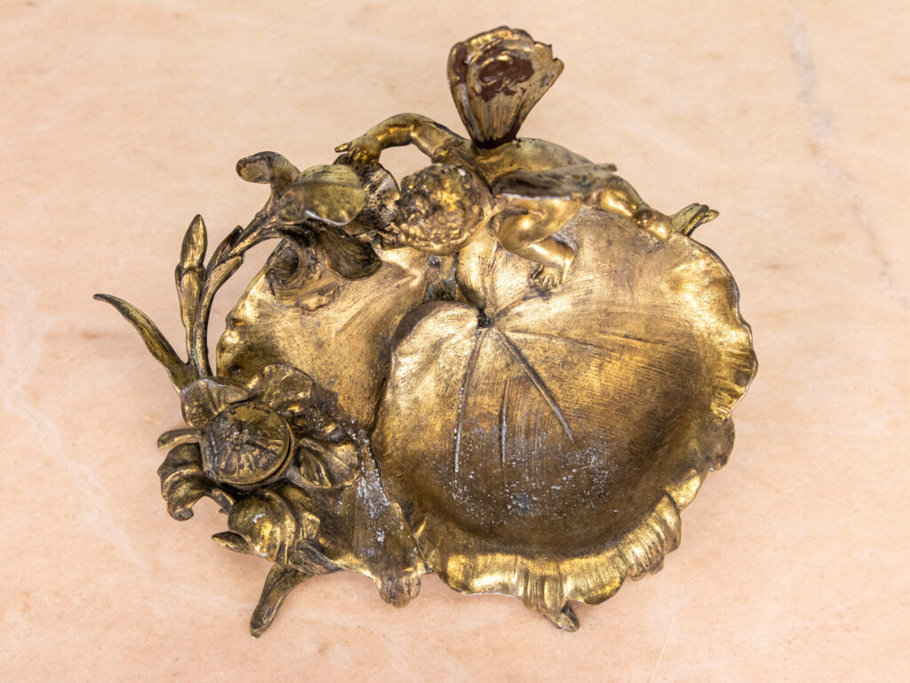 Антикварная бронзовая чернильница по модели Иполита Франсуа Моро