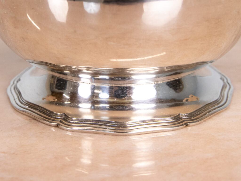 Соусниця в стилі Людовика XV