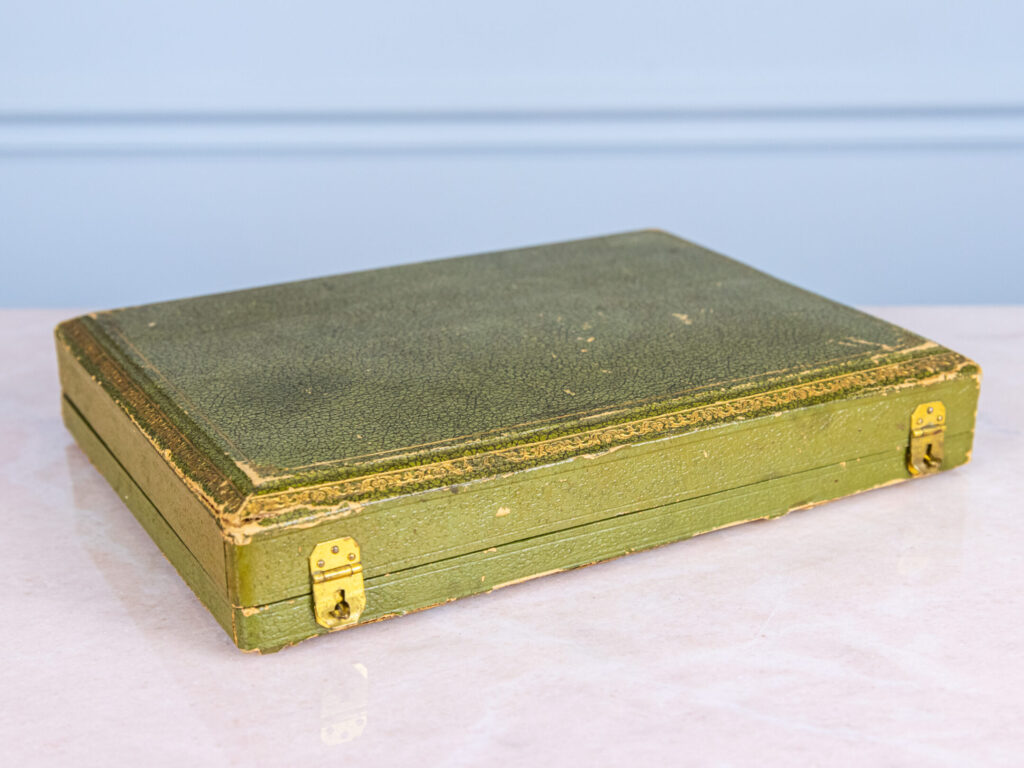 Антикварний набір срібних ложок