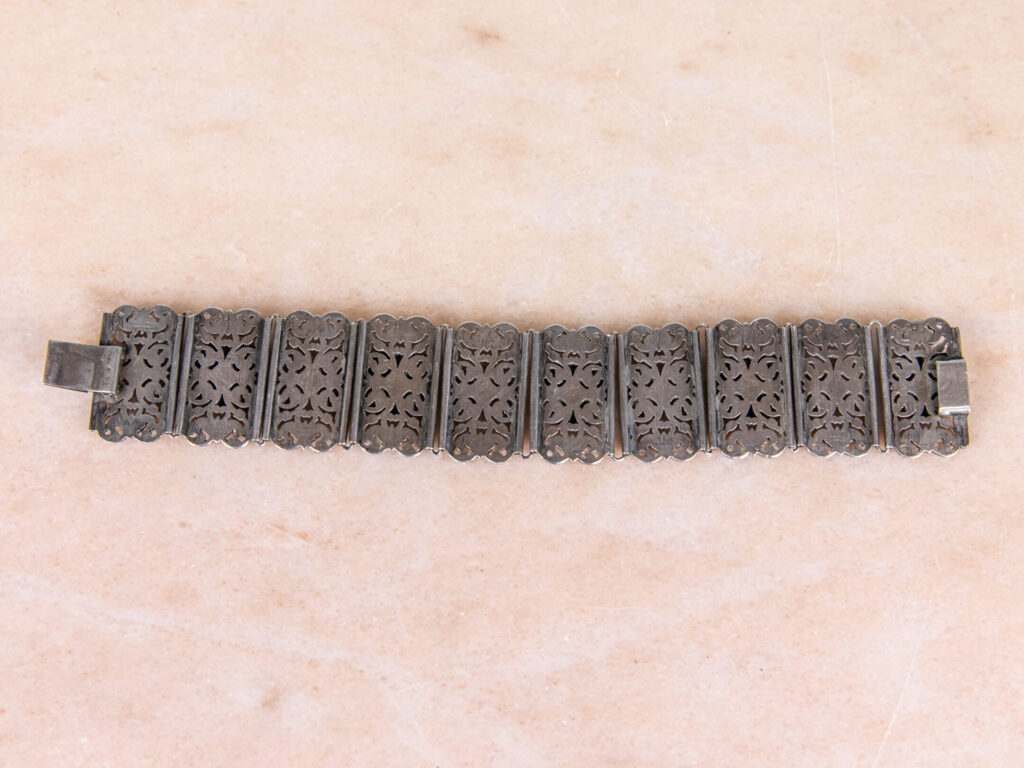 Антикварний срібний браслет