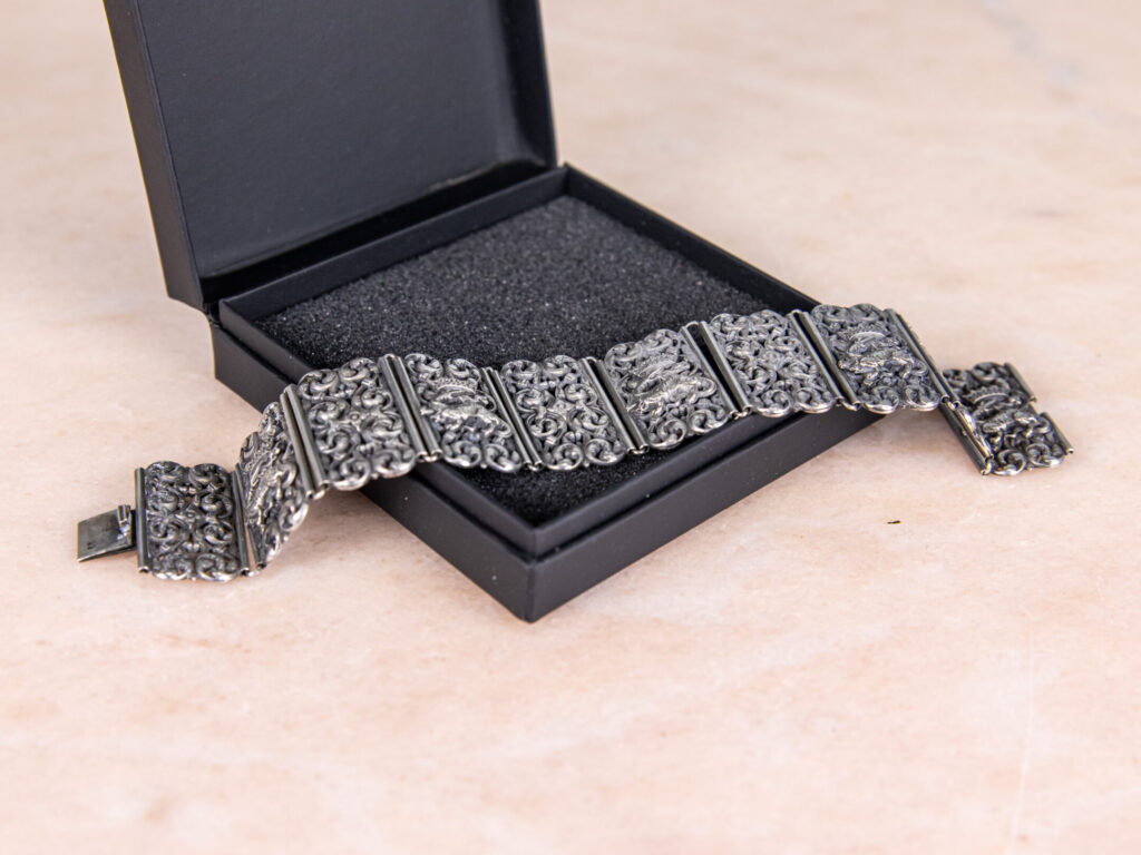 Антикварний срібний браслет