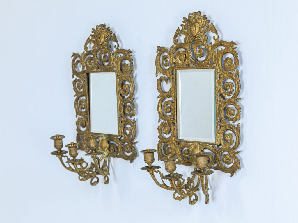 Антикварні настінні бра з дзеркалами