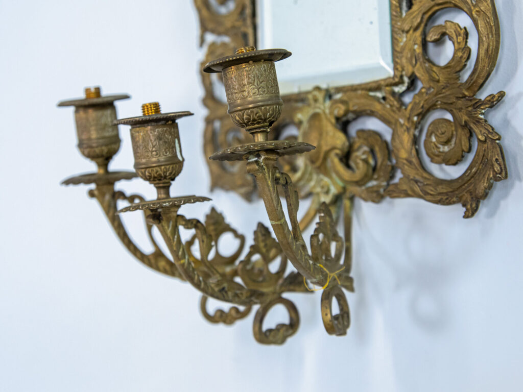 Антикварні настінні бра з дзеркалами