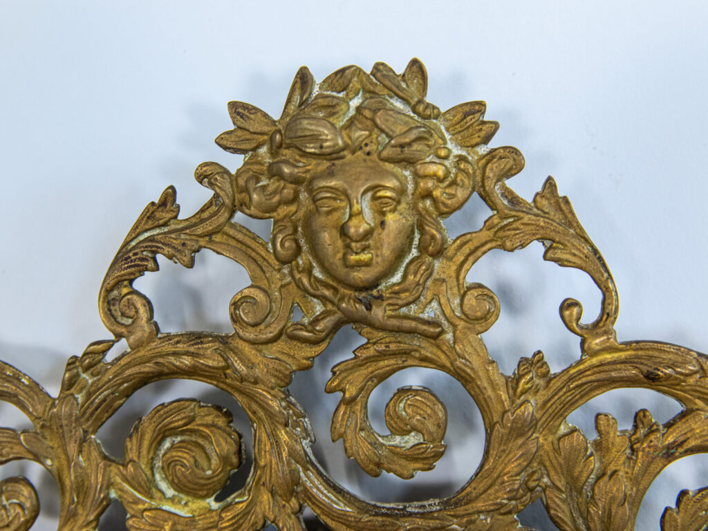 Антикварні настінні бра з дзеркалами