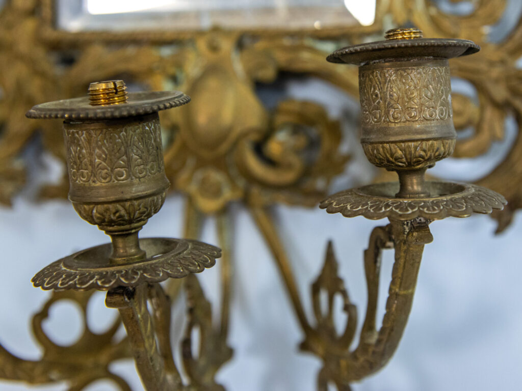 Антикварні настінні бра з дзеркалами