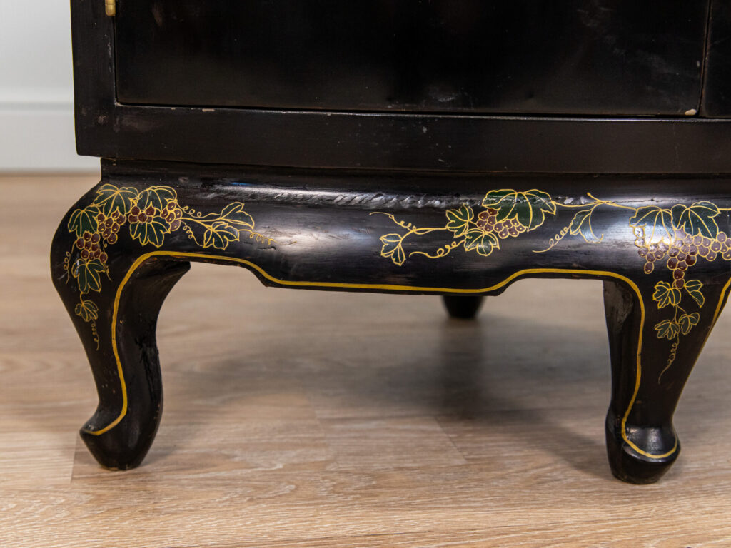 BN4A1173 Вінтажна кутова тумба в стилі Шинуазрі