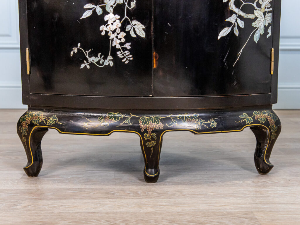 BN4A1175 Вінтажна кутова тумба в стилі Шинуазрі