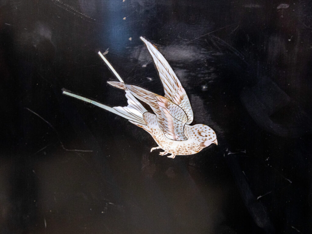 BN4A1180 Вінтажна кутова тумба в стилі Шинуазрі