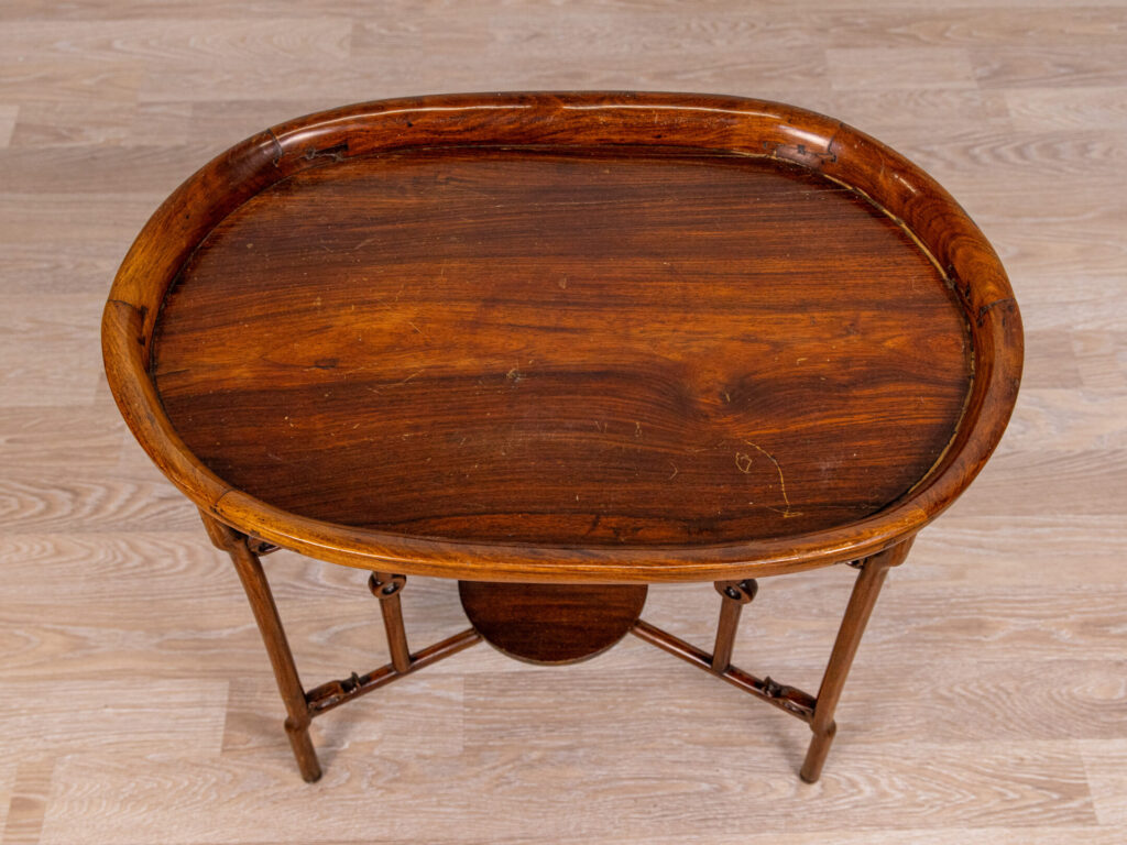 Антикварный журнальный столик в ориентальном стиле