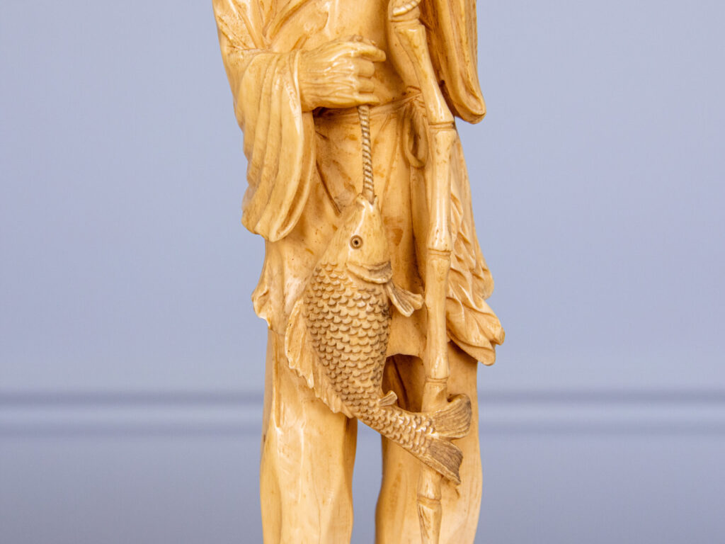 Антикварна статуетка «Рибалка»