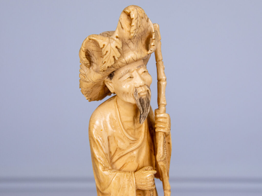 Антикварна статуетка «Рибалка»