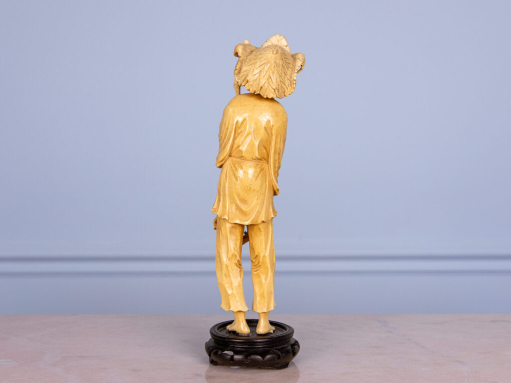 Антикварна статуетка «Рибалка»