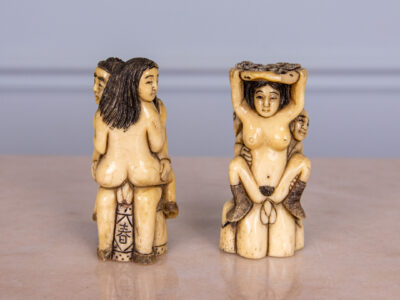 Антикварні еротичні скульптури (shunga) зі слонової кістки