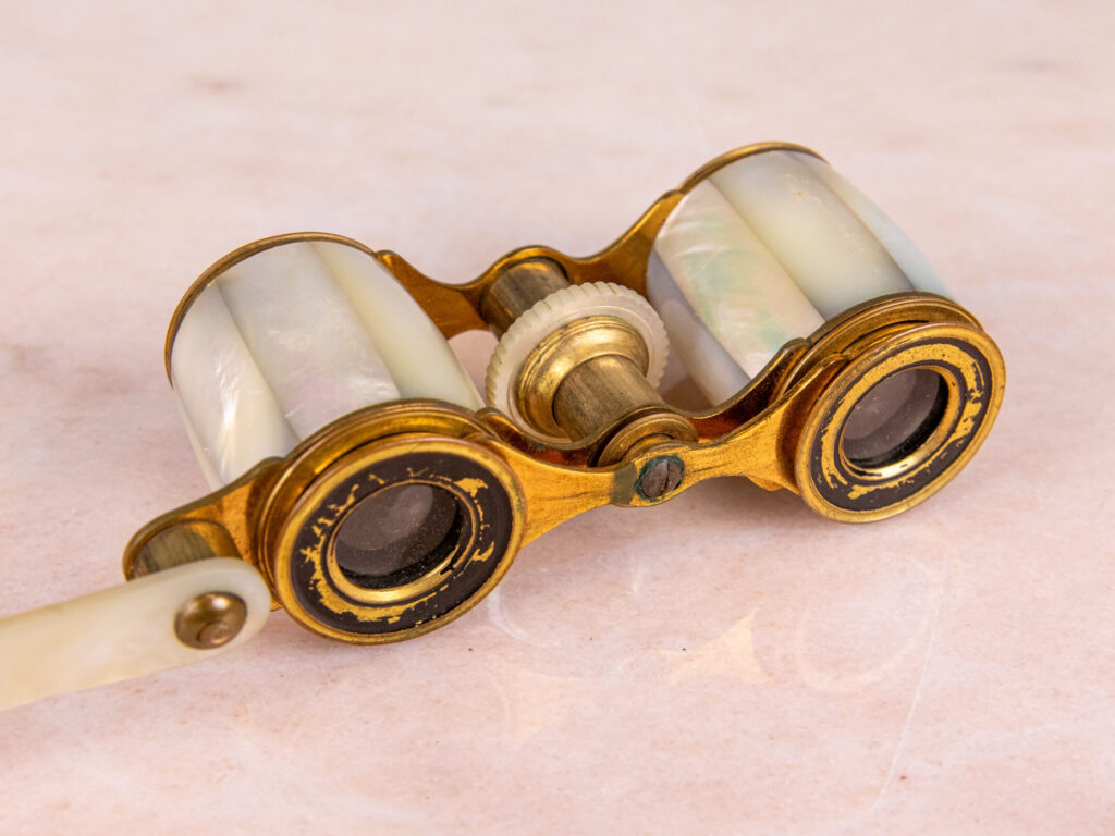 BN4A1570 Антикварный театральный бинокль