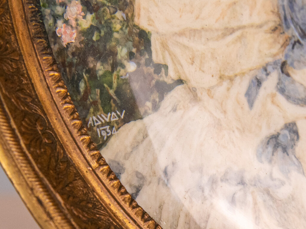 BN4A1603 – копія Антикварні мініатюри на слоновій кістці