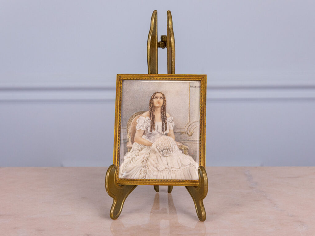 BN4A1609 Антикварний мініатюрний портрет на слоновій кістці