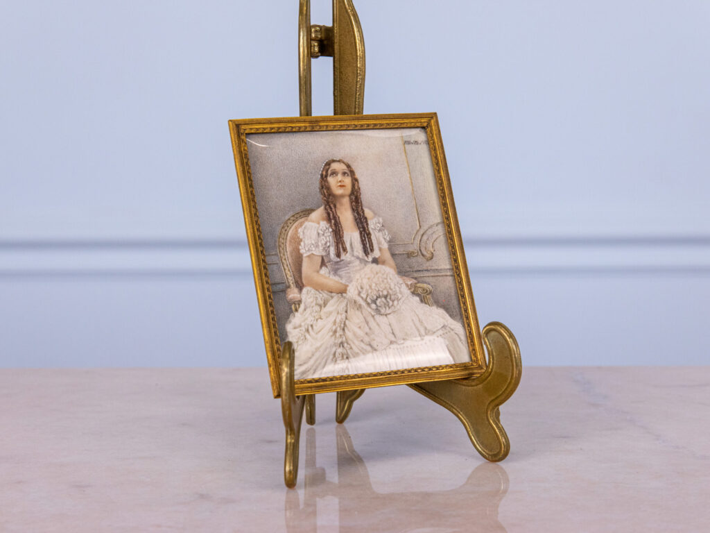 BN4A1611 Антикварний мініатюрний портрет на слоновій кістці