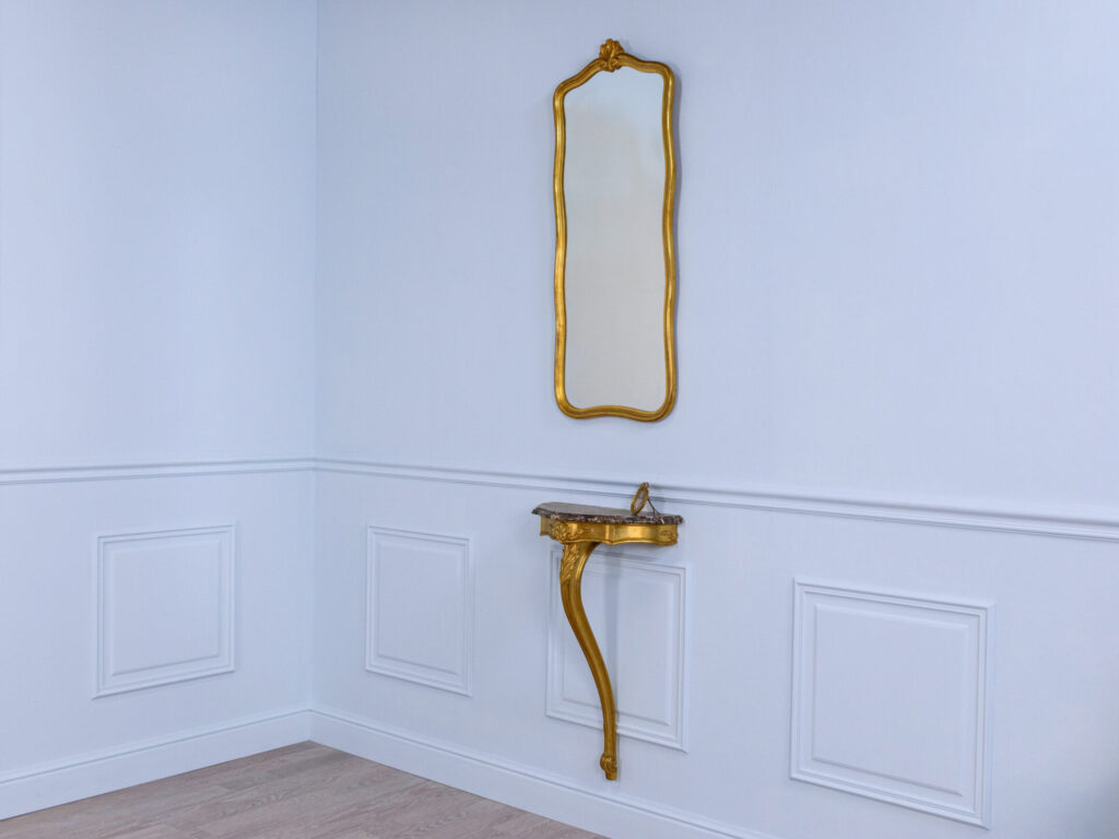 Антикварна консоль з дзеркалом у стилі Рококо