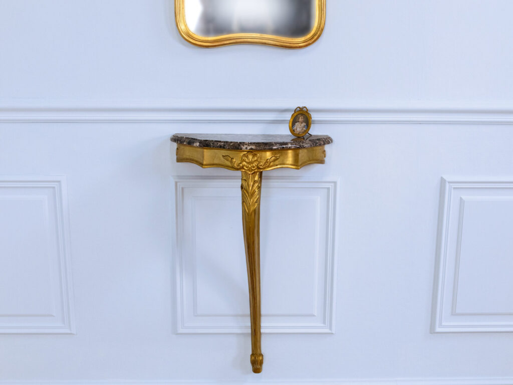 Антикварна консоль з дзеркалом у стилі Рококо