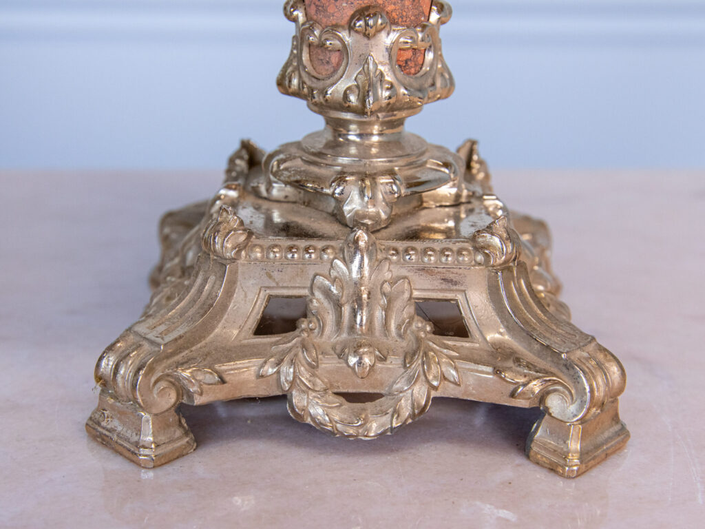 Антикварні гасові лампи