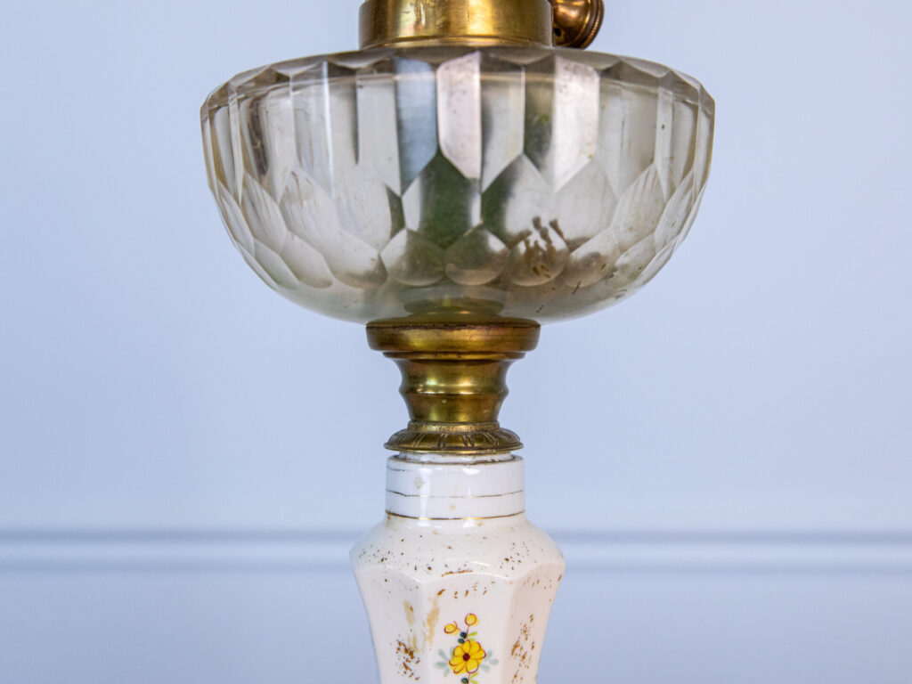 BN4A1782 Антикварна гасова лампа