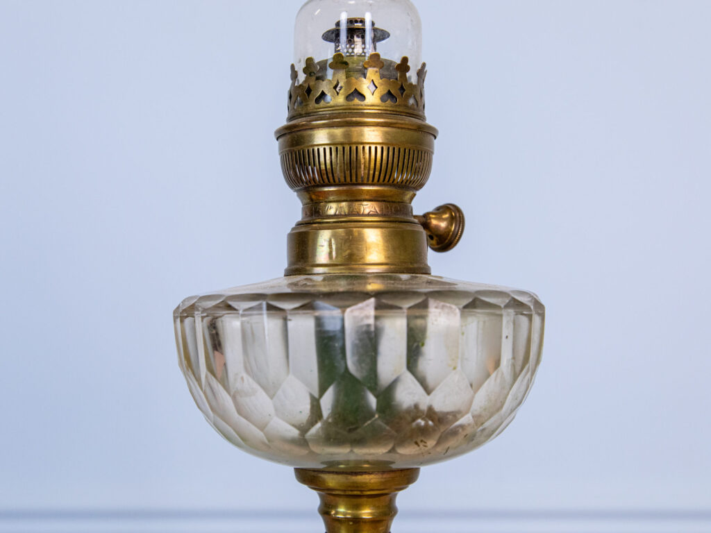 BN4A1783 Антикварна гасова лампа