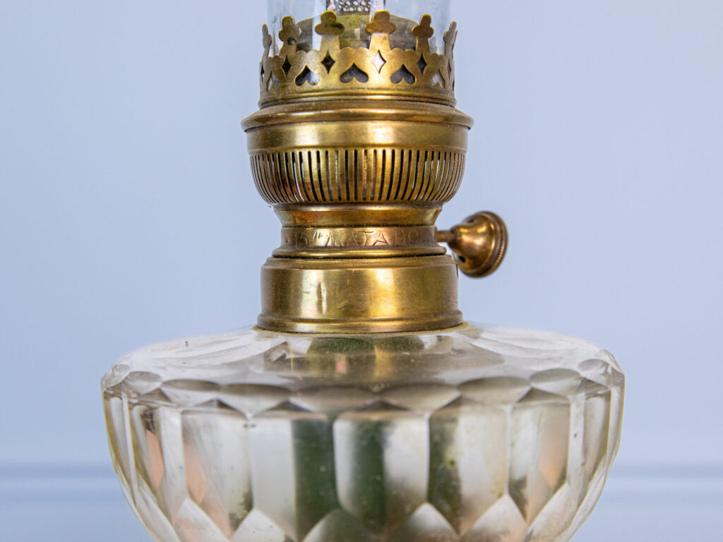 BN4A1795 Антикварна гасова лампа