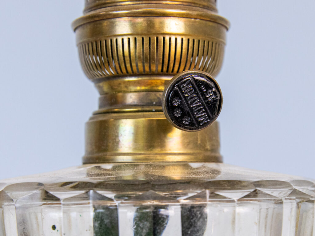 BN4A1798 Антикварна гасова лампа