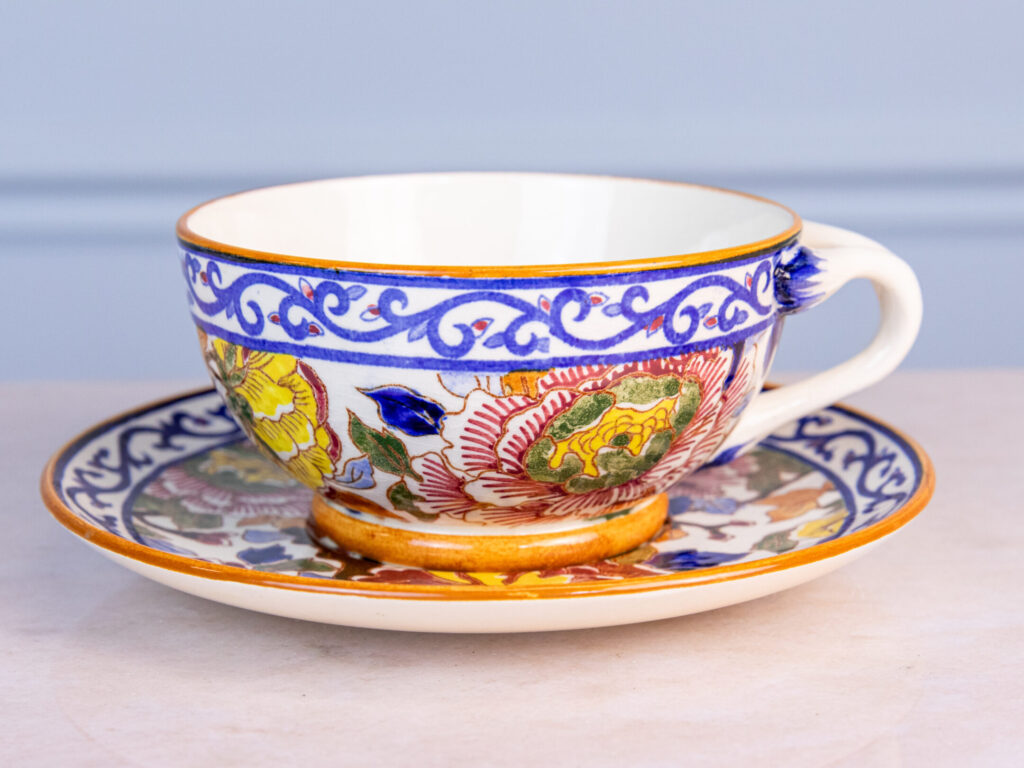 Винтажная чашка с блюдцем «Pivoines», Gien