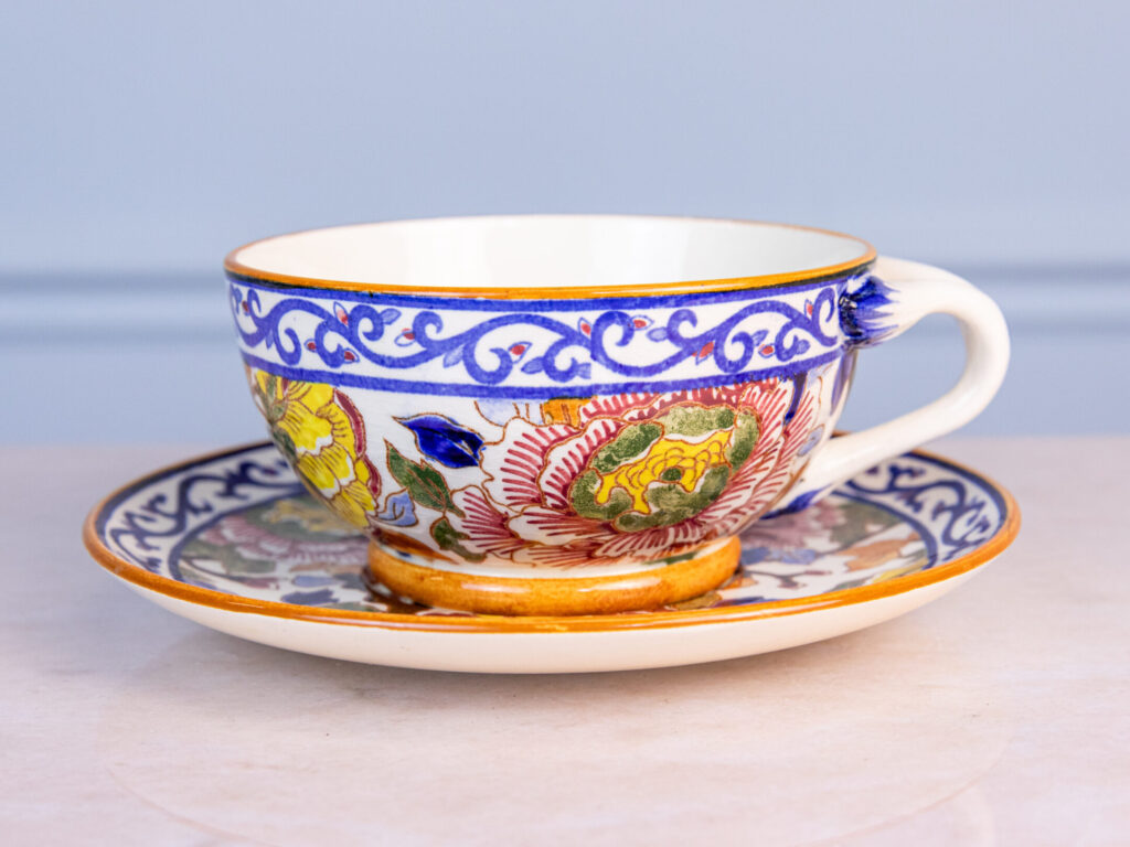 Винтажная чашка с блюдцем «Pivoines», Gien