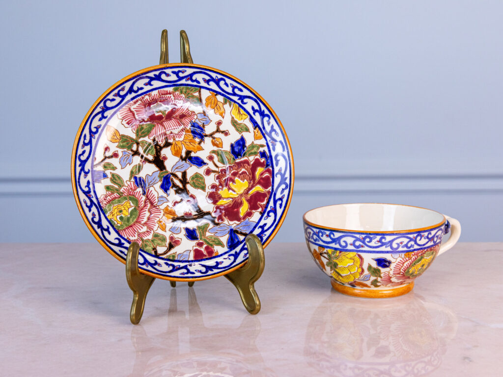 Винтажная чашка с блюдцем «Pivoines», Gien