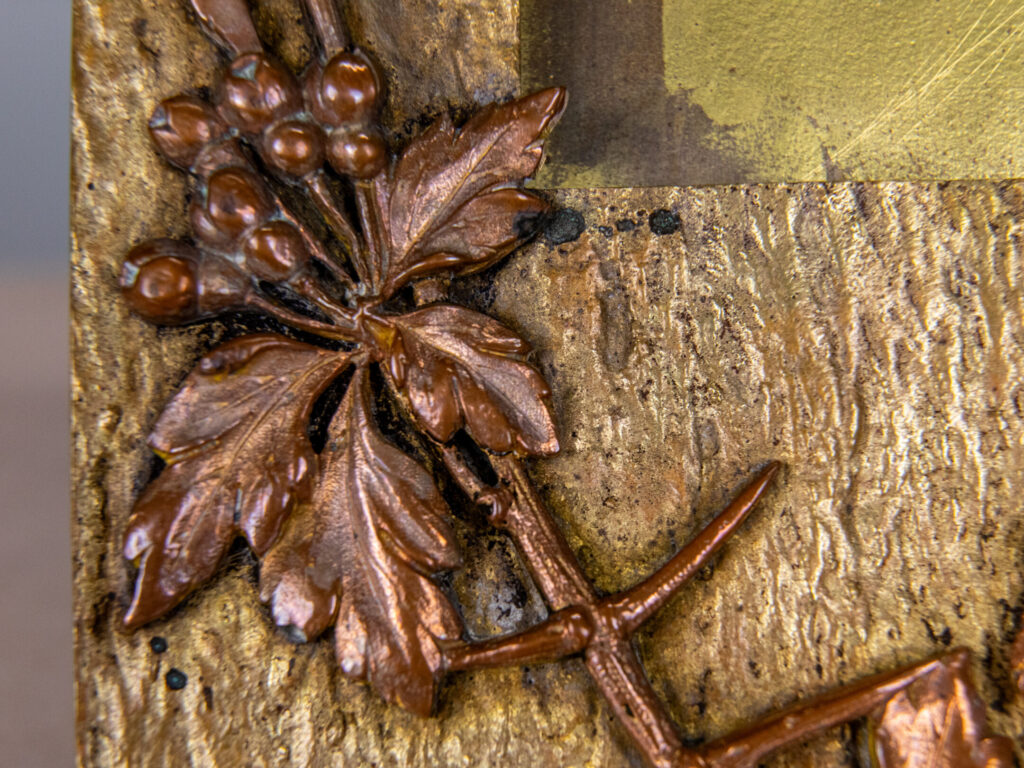 Антикварна бронзова рамка для фото