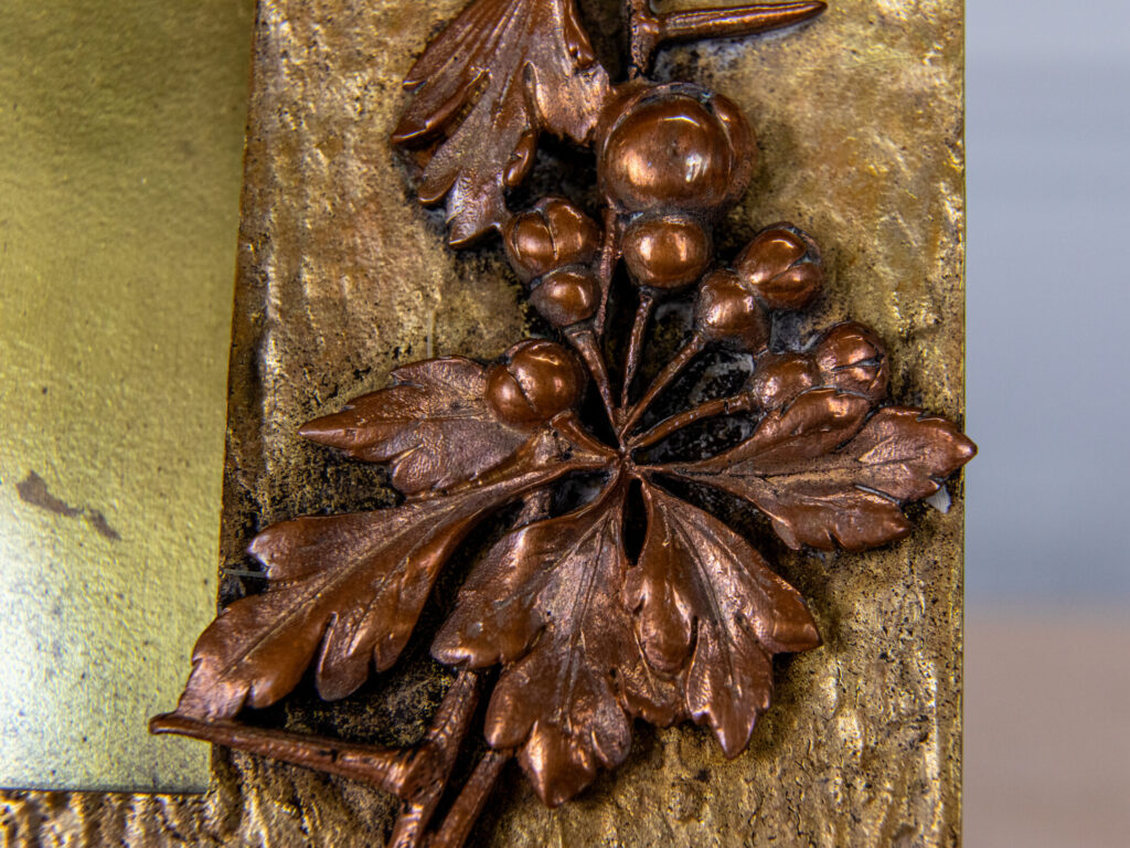 Антикварна бронзова рамка для фото